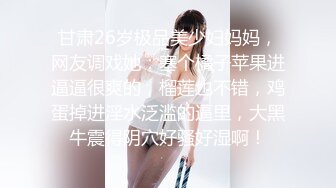 小宝探花同一张床连草两女，约了个大奶子少妇干了一炮不过瘾，又叫一个年轻少妇啪啪，舌吻口活多体位抽插